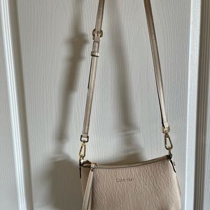 Enzo angiolini and Calvin Klein travel purses